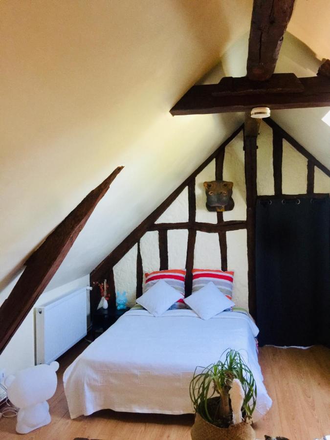 Les Glycines De Bougy Bed & Breakfast Екстериор снимка