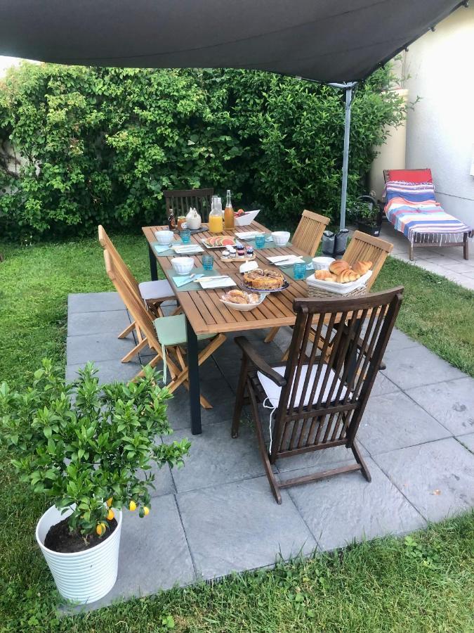 Les Glycines De Bougy Bed & Breakfast Екстериор снимка