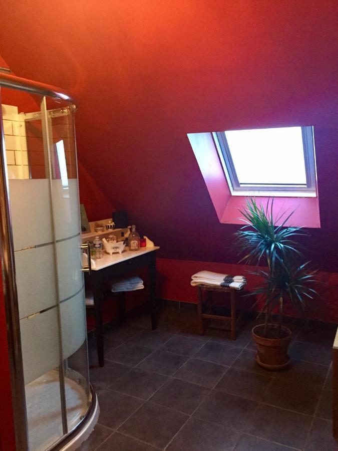 Les Glycines De Bougy Bed & Breakfast Екстериор снимка